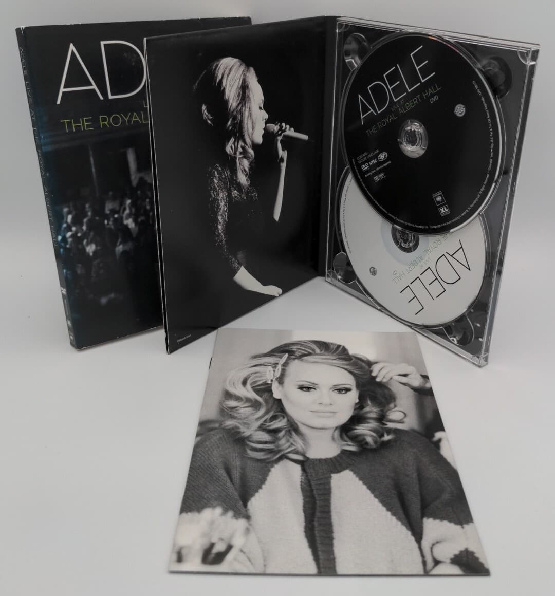 Adele Live at the Royal Albert Hall DVD + CD, Booklet