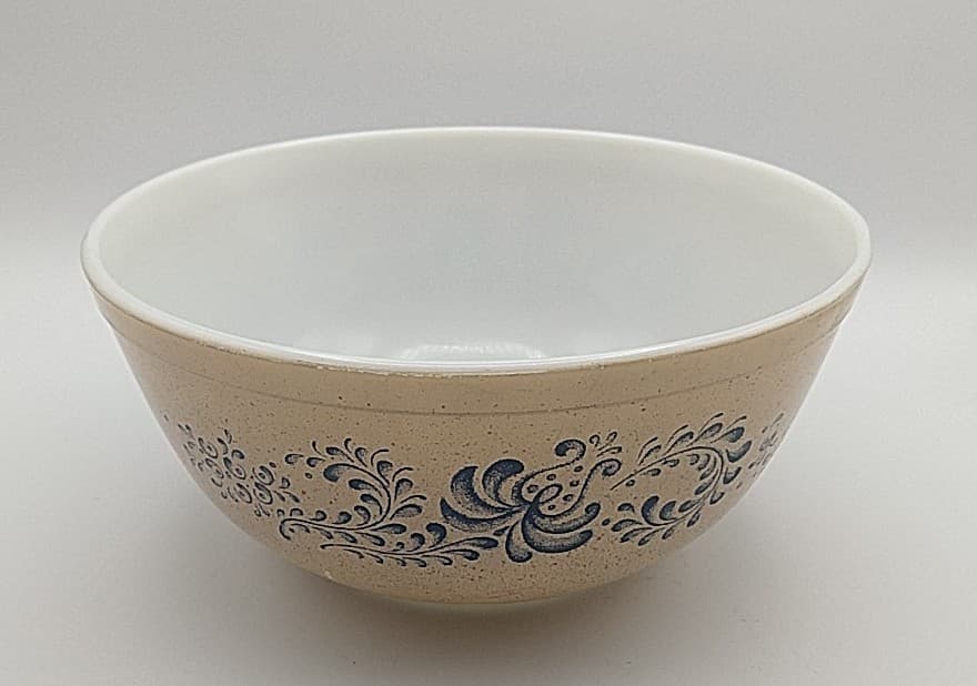 Pyrex Homestead 403 Brown Tan Blue 2.5qt Mixing Bowl