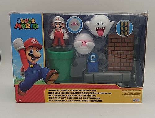 Super Mario Spinning Spirit House Diorama Set - Fire Mario, Shy Boo & Boo