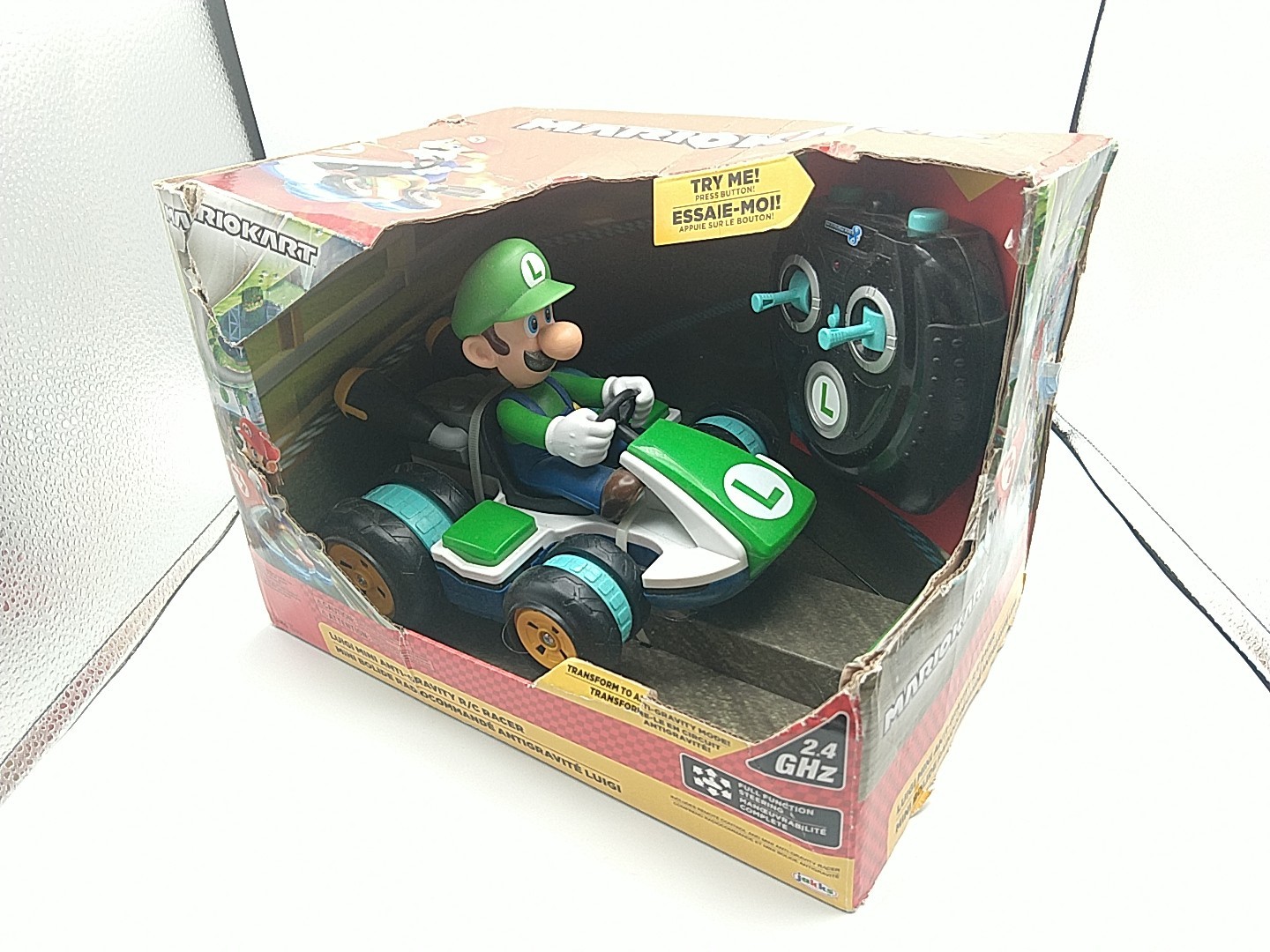 Super Mario World of Nintendo Mini RC Luigi Racer Jakks NEW