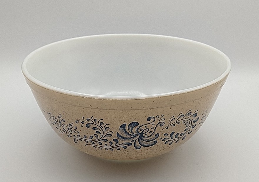Pyrex Homestead 403 Brown Tan Blue 2.5qt Mixing Bowl